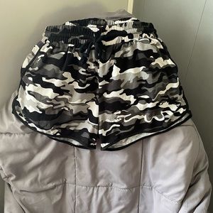 Silver icing shorts